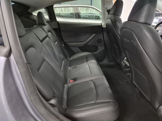 Tesla Model Y SUV hautes performances � transmission i MERCURE de 2023