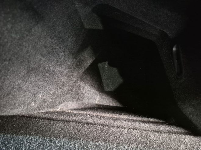 Tesla Model Y SUV hautes performances � transmission i MERCURE de 2023