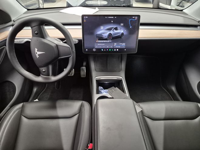 Tesla Model Y SUV hautes performances � transmission i MERCURE de 2023