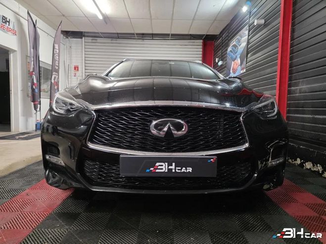 Infiniti Q30 S 2.0 T 210 SPORT AWD DCT BVA Noir de 2017