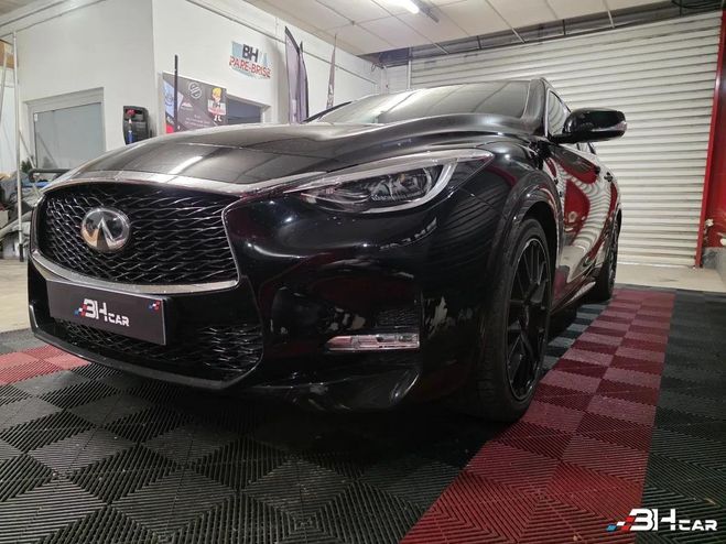 Infiniti Q30 S 2.0 T 210 SPORT AWD DCT BVA Noir de 2017