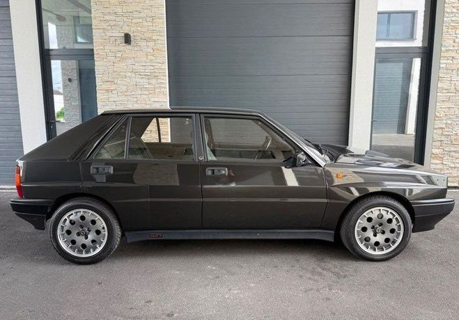 Lancia Delta hf integrale 16v ? 200 ch carte grise co Noir de 1991