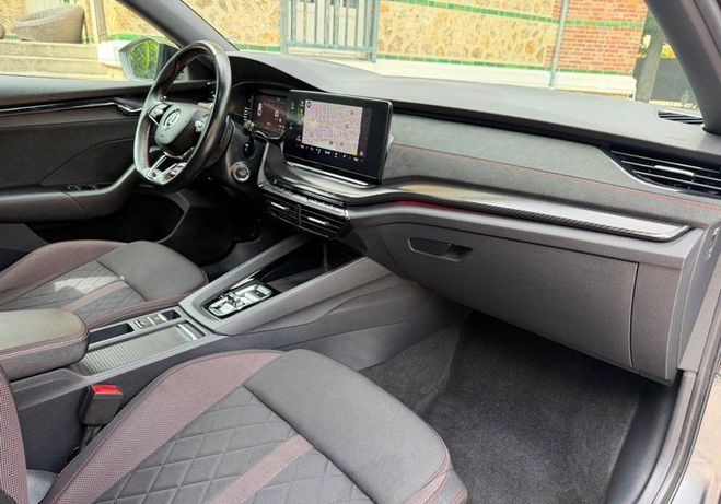 Skoda Octavia RS 2,0tdi 200cv ann�e 2024 � 19490Euro Gris de 2024