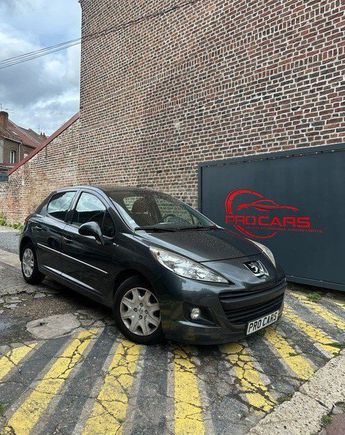  Voir d&eacute;tails -Peugeot 207 1.4 HDI &agrave; Douai (59)