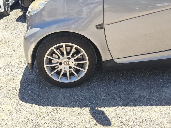 Smart Fortwo COUPE 71 Ch PASSION BVM5 TOIT PANORAMIQU Gris de 2010