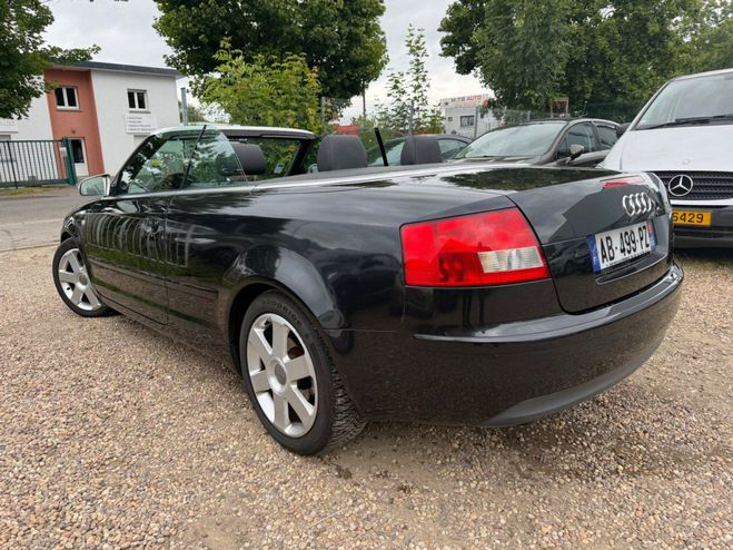 Audi A4 CABRIOLET 2,5 V6 TDI 163 PACK PLUS Noir de 2003