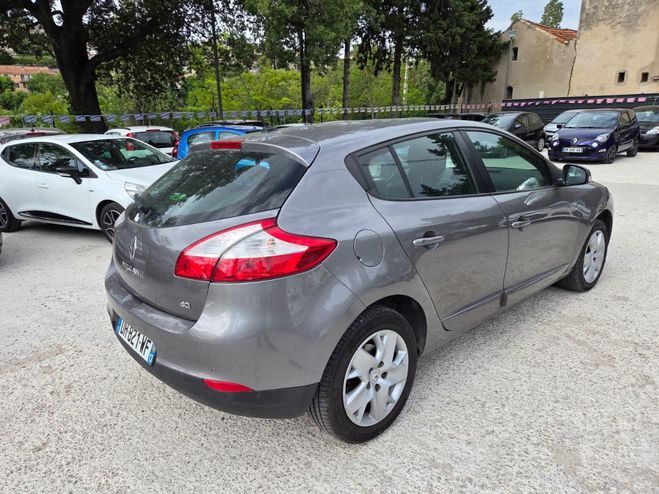 Renault Megane III Berline 5 ptes. 1.5 DCi Gris de 2014