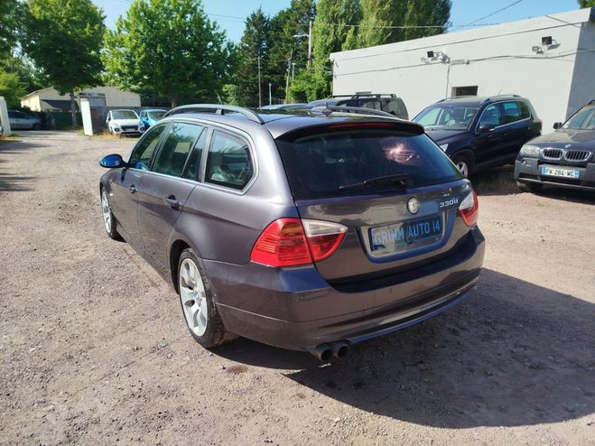 BMW Serie 3 330d 230 cv Touring Gris de 2005