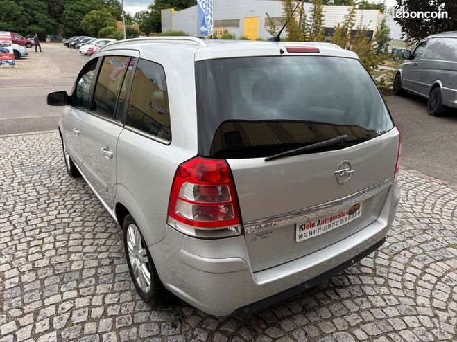 Opel Zafira Zafira- B Phase 2 1.8 i 16V 140 cv-7 Pla Gris de 2012