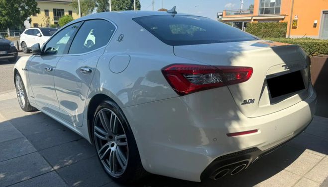 Maserati Ghibli 3.0 L V6 430 S Q4 Gransport blanc de 2019