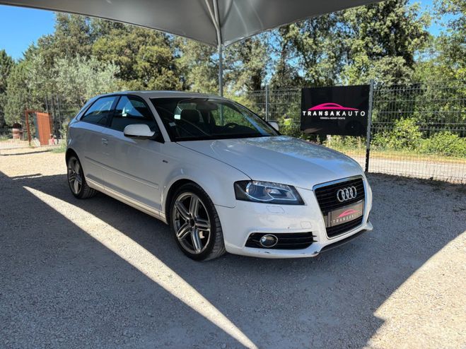 Audi A3 8P Phase 2 TDI 140 S line 3 Portes Blanc de 2010