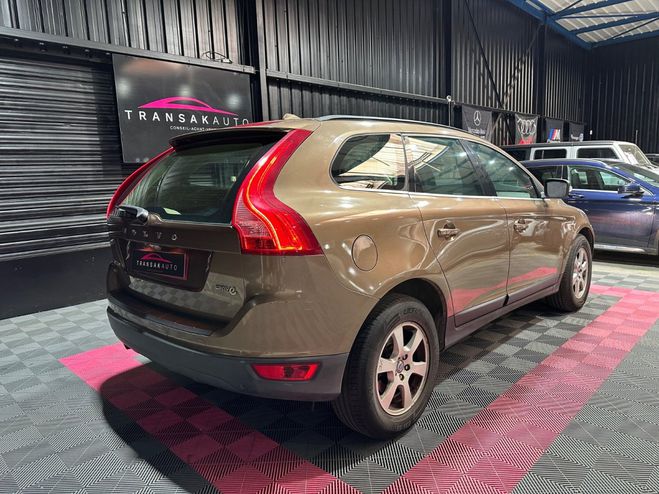 Volvo XC60 D3 DRIVe Summum Marron de 2010
