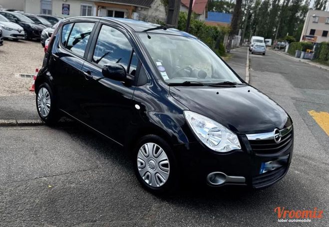 Opel Agila  Noir de 2010