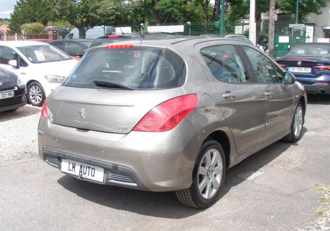 Peugeot 308 (2) 1.6 HDI 92 FAP STYLE 5P Gris de 2012