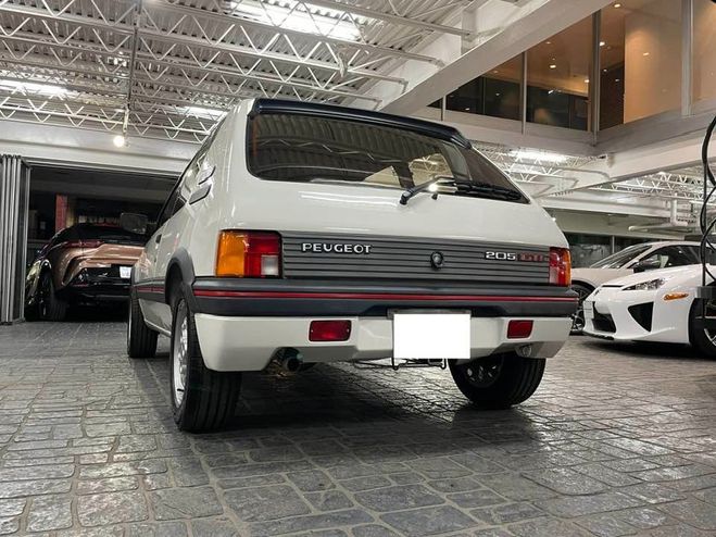 Peugeot 205 gti 1. 6 BLANC de 1984
