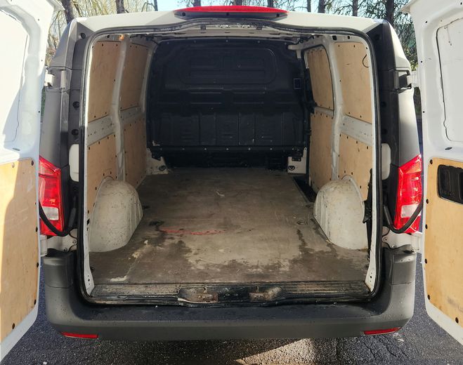 Mercedes Vito 114 CDI 136 CH LONG FIRST BVA7 Blanc de 2022