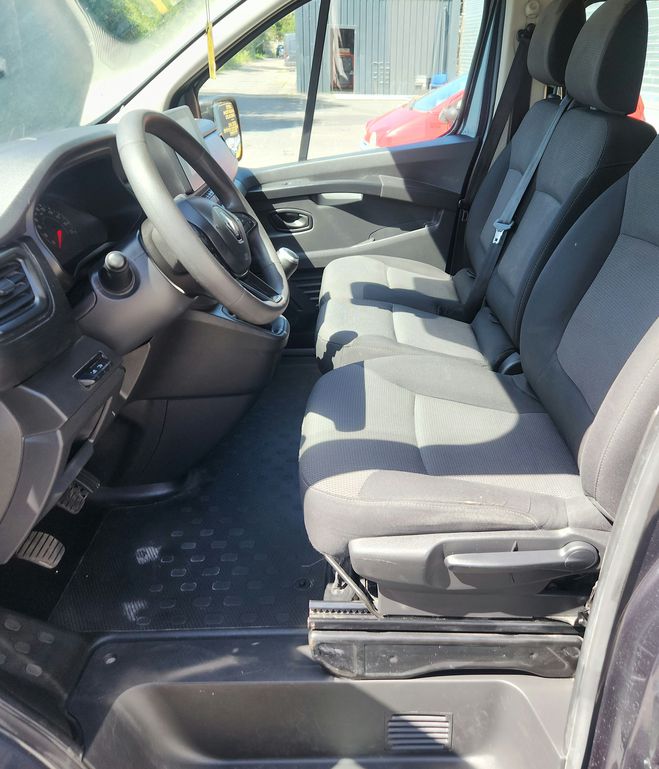 Renault Trafic COMBI 2.0 L2 DCI 150 ENERGY S&S ZEN bleu de 2022