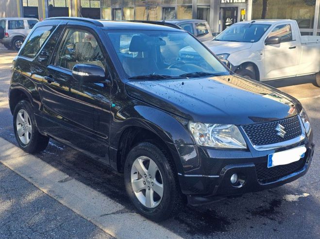 Suzuki Grand Vitara II 1.6 VVT 3 PORTES Noir de 2011