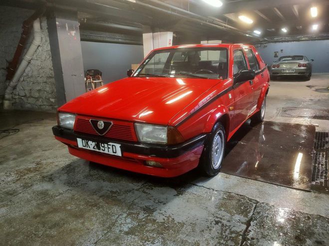 Alfa romeo 75 2.0 BERLINE Twin Spark Toit ouvrant elec rouge de 1987