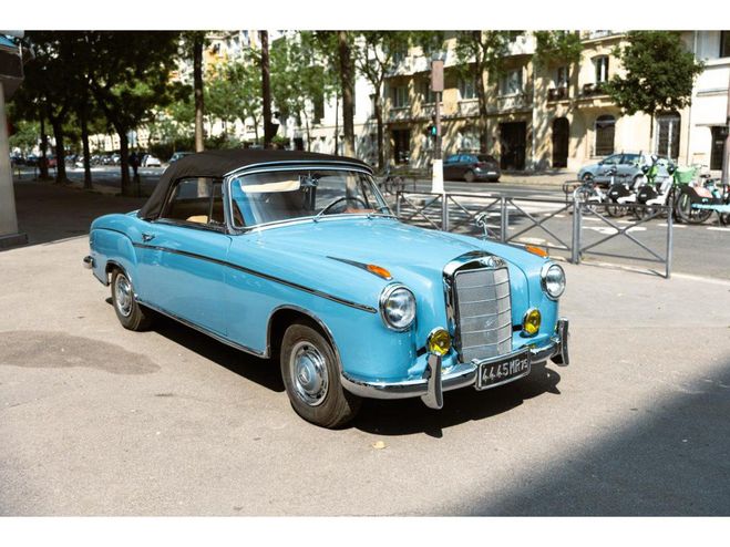Mercedes 220 220S Ponton cabriolet Bleu clair de 1956