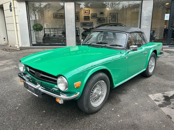 Triumph TR6 cabriolet overdrive Vert clair de 1975