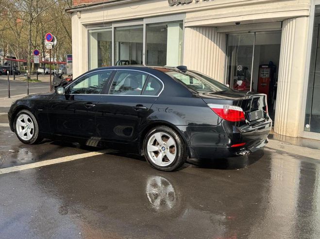 BMW Serie 5 (E60) 530IA 231CH LUXE destin� � profess NOIR de 2005