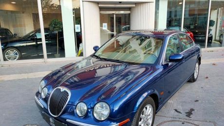 Jaguar S Type 2.5 V6 CLASSIQUE BA reserv�� professionn 2003 d'occasion a Paris (75)