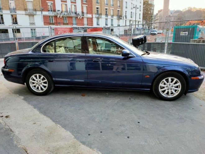 Jaguar S Type 2.5 V6 CLASSIQUE BA reserv�� professionn BLEU F de 2003