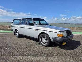  Voir d&eacute;tails -Volvo 245 Turbo &agrave; Honfleur (14)