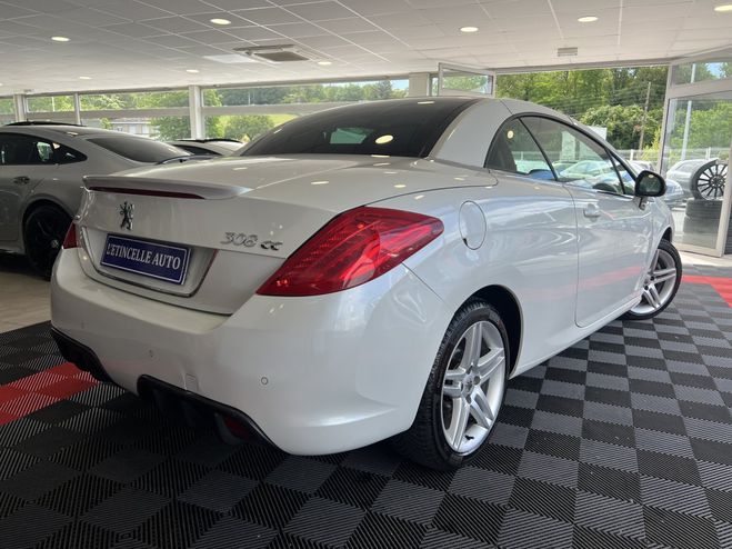 Peugeot 308 CC 2.0 HDi 16V 140ch FAP Sport Pack Blanc de 2010