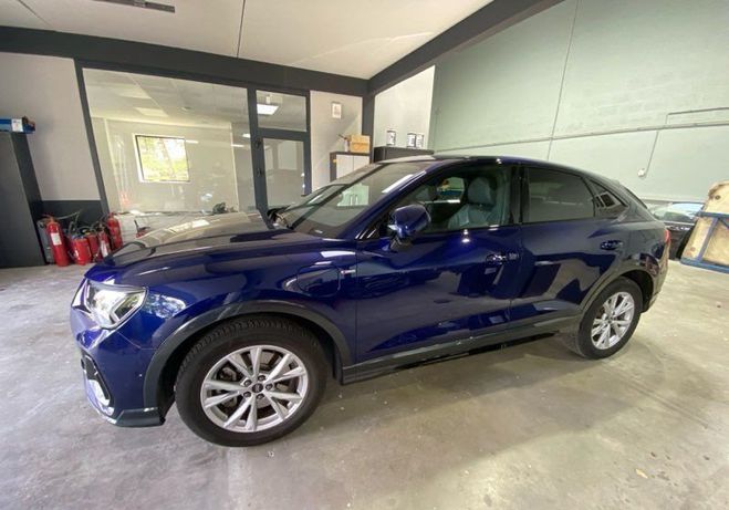 Audi Q3 Sportback 45TFsi S-Line Hybride recharge Bleu de 2022