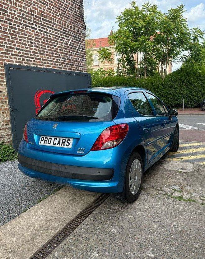 Peugeot 207 1,6HDI Bleu de 2011