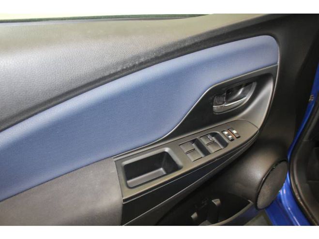 Toyota Yaris Hybride 100h Collection bleu de 2017