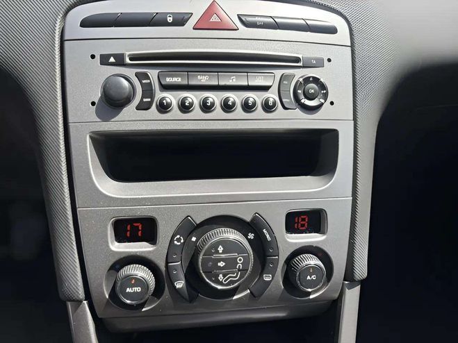 Peugeot 308 1.6 HDI92 FAP STYLE 5P GRIS F de 2012