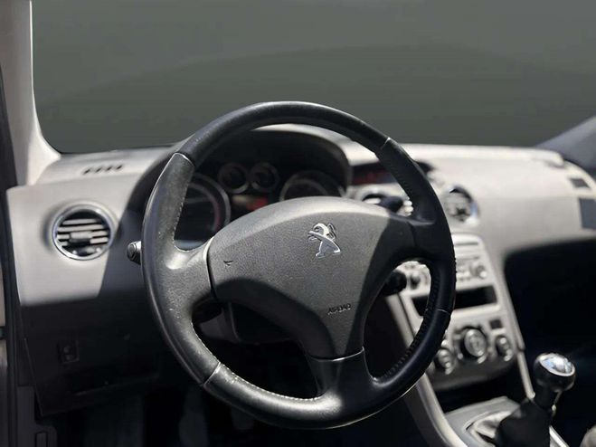Peugeot 308 1.6 HDI92 FAP STYLE 5P GRIS F de 2012