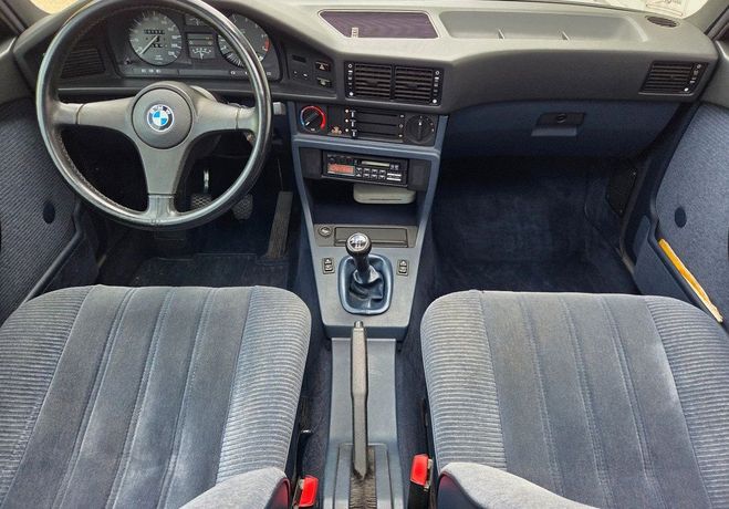 BMW Serie 5 520 I E29 ETAT CONCOURS 1�RE MAIn Autre de 1987