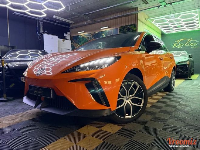 MG MG4 4 ELECTRIC 245 cv 122PPM 77KWH EXTENDED- Orange de 2023