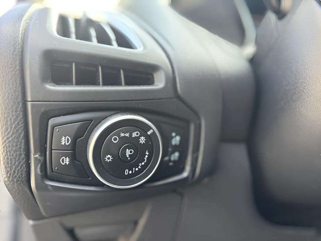 Ford Focus 1.0 ECOBOOST 125CH STOP&START TITANIUM GRIS F de 2016