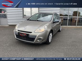  Voir d&eacute;tails -Renault Clio 1.2 16V 75CH EXPRESS CLIM 5P &agrave; Auneau (28)