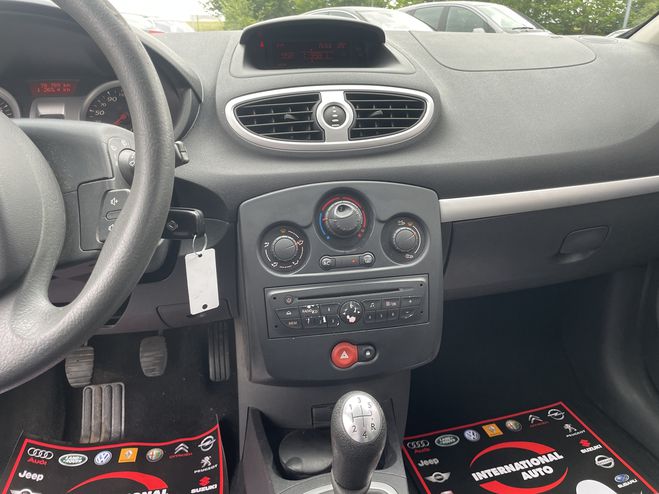 Renault Clio 1.2 16V 75CH EXPRESS CLIM 5P GRIS  de 2010