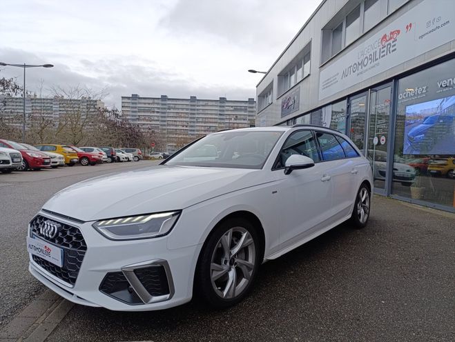 Audi A4 Avant II 40 2.0 TDi S-tronic7 204 cv BVA Blanc de 2023