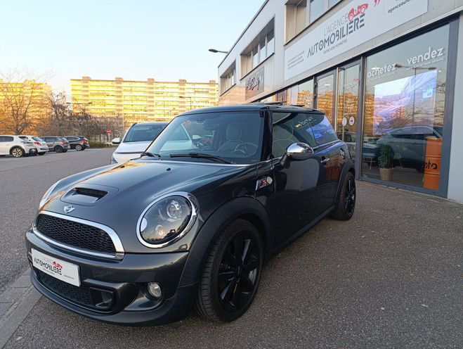 Mini Cooper II (R56) LCI SD 2.0 D 143 cv BVA Pack Re Noir de 2013