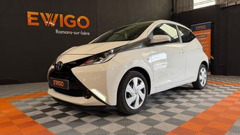  Voir d&eacute;tails -Toyota Aygo 1.0 VVTI 70 X-CITE X-SHIFT BVA &agrave; Romans-sur-Is�re (26)