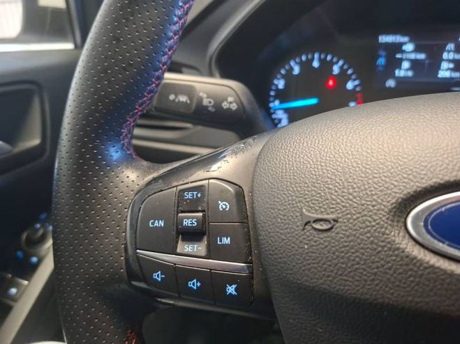 Ford Focus 1.0 Flexifuel 125 S&S mHEV Powershift ST blanc de 2021