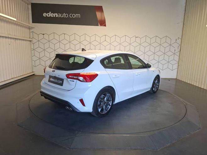 Ford Focus 1.0 Flexifuel 125 S&S mHEV Powershift ST blanc de 2021