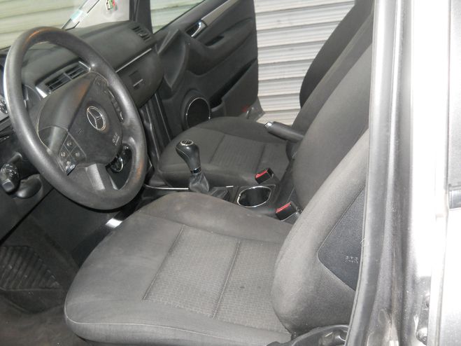 Mercedes Classe B 180 cdi grise de 2011