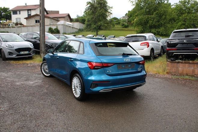 Audi A3 Sportback 35 TFSI 150CH LUXE S TRONIC 7 Bleu de 2021
