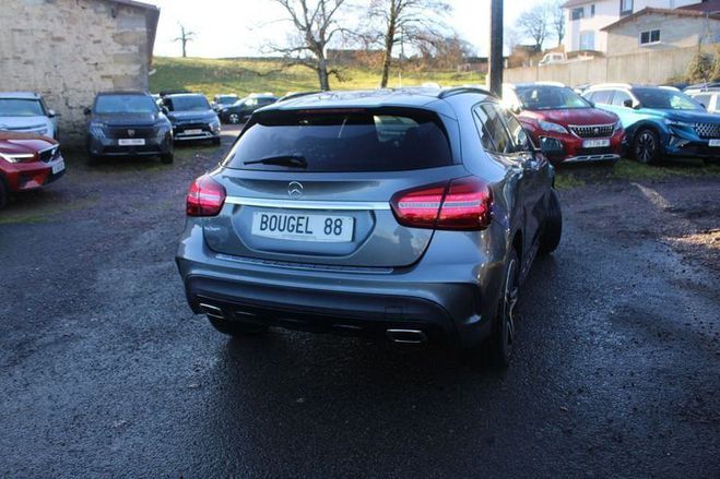 Mercedes Classe GLA 200D 136 CV 4MATIC FASCINATION 7G-DCT 4X Gris de 2018