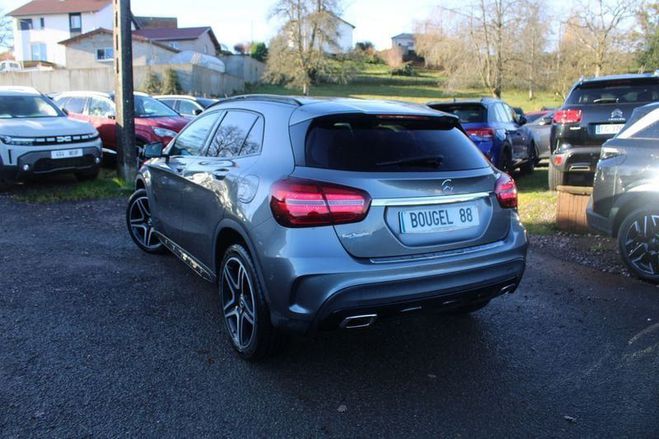 Mercedes Classe GLA 200D 136 CV 4MATIC FASCINATION 7G-DCT 4X Gris de 2018