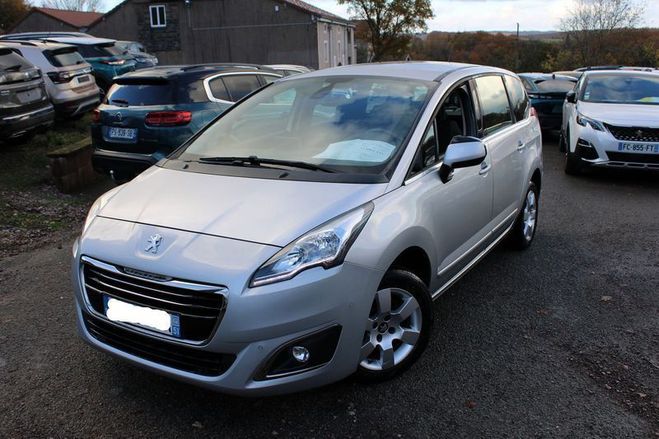 Peugeot 5008 II ACTIVE BUSINESS ESSENCE 130 CV GPS 3D Gris de 2016